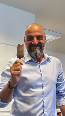 nuno-ice-cream-happy-2